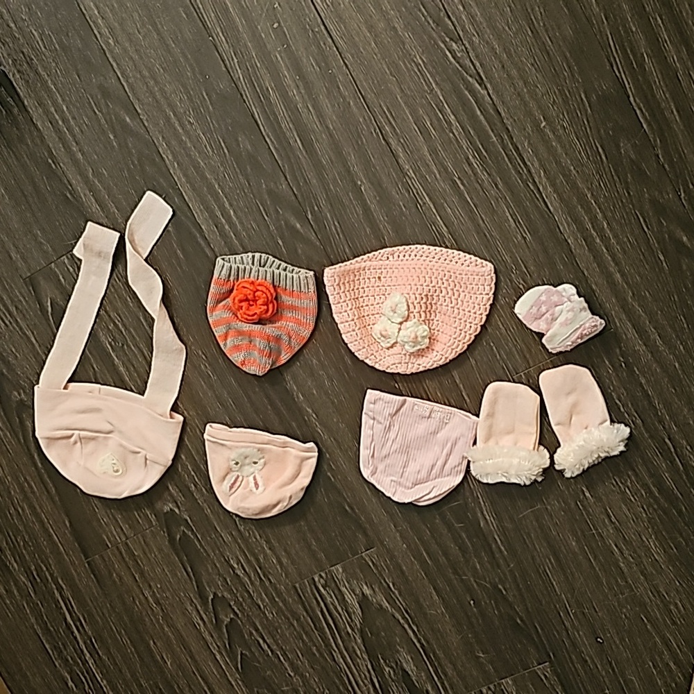 Newborn winter accessories